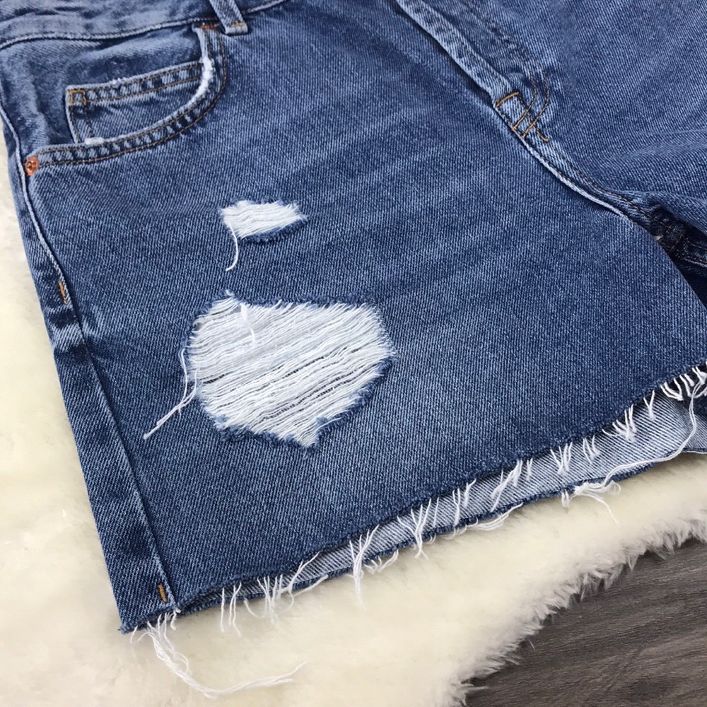 Topshop Moto Ashley Vintage Mid-rise Jean Shorts - Picture 7 of 8